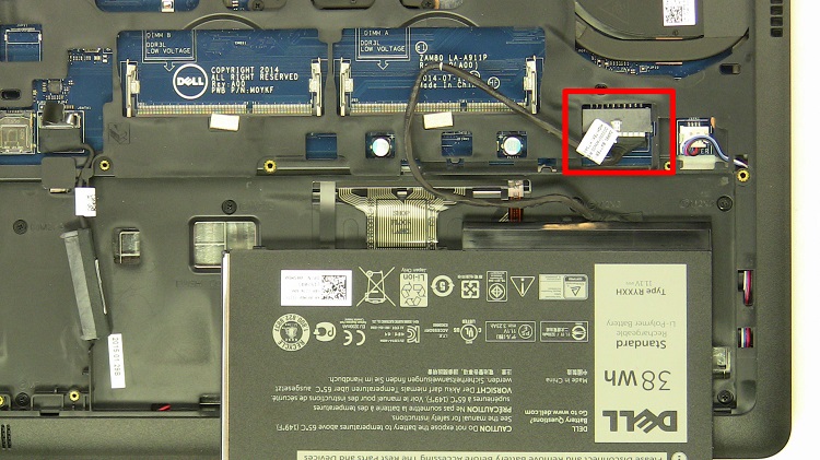 tháo pin dell latitude e5570